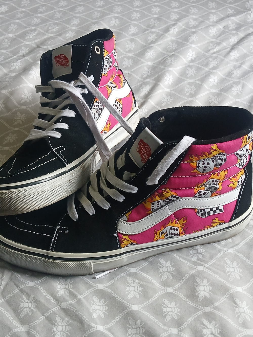 Vans- Mens 11.5 High-Top Sneakers Pink Flame & Dice Print Fuchsia Fedora